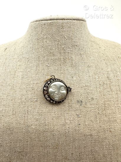 Travail de la fin du XIXe siècle
Pendentif...