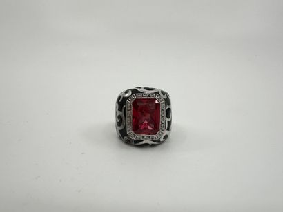 Importante bague bandeau en argent 800 millièmes...