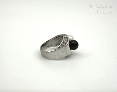 Bague « Toi et Moi » en or gris 750 millièmes...
