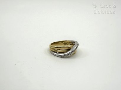 Bague croisée triple jonc en or jaune et...