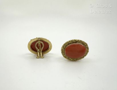 Travail italien
Paire de boutons d’oreilles...