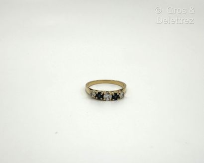 Bague jarretière en or jaune 750 millièmes,...