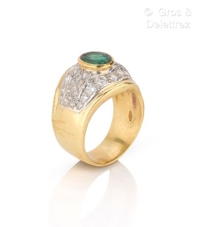 Travail italien
Bague dôme bandeau en or...