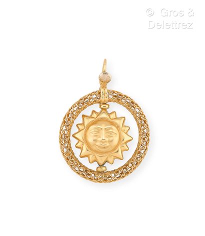 Travail italien
Pendentif « Soleil » pivotant...