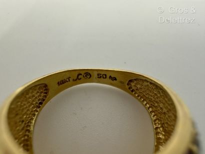 Bague jonc « Croisillons » en or jaune 750...