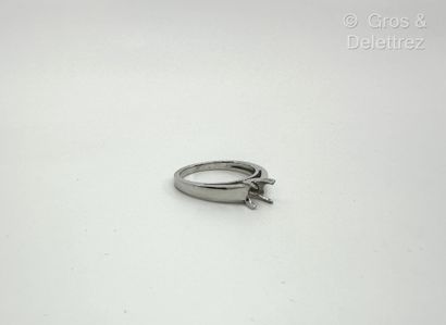 Travail français
Monture de solitaire en...