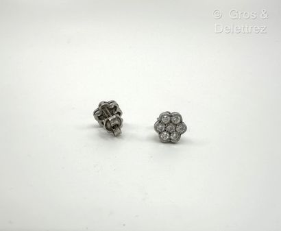 Paire de boutons d’oreilles « Fleurs » en...