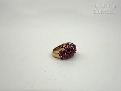 Bague boule en or rose 750 millièmes pavée...