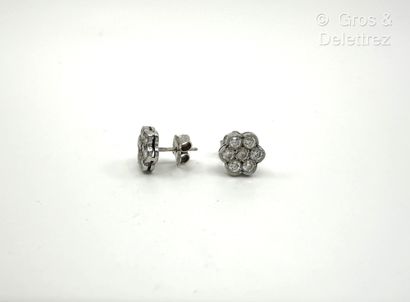 Paire de boutons d’oreilles « Fleurs » en...