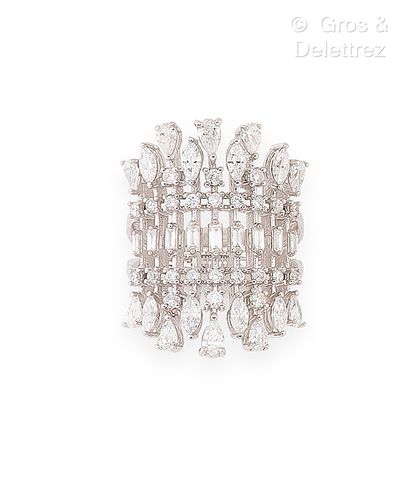 Bague bandeau en or gris 750 millièmes à...