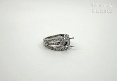 WASKOLL
Monture de bague bandeau en or gris...