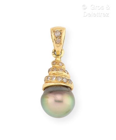 Travail français
Pendentif « Goutte » en...