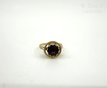 Travail français, Maison Charles GARNIER
Bague...