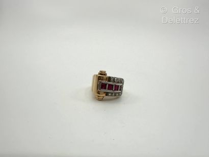 Travail français des années 1940
Bague «...