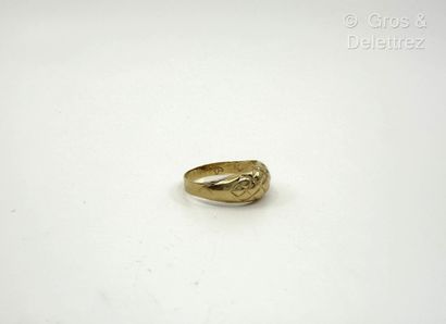 Bague jonc « Matelassée » en or jaune 750...