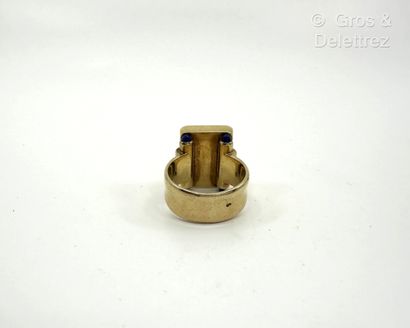Travail français des années 1970
Bague chevalière...