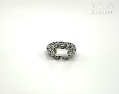 Travail français
Monture de bague dôme en...