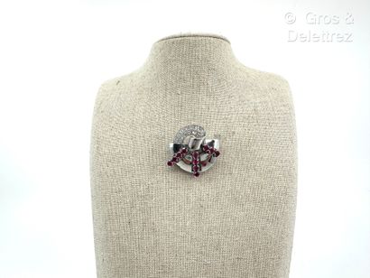 Travail des années 1930
Broche à enroulement...