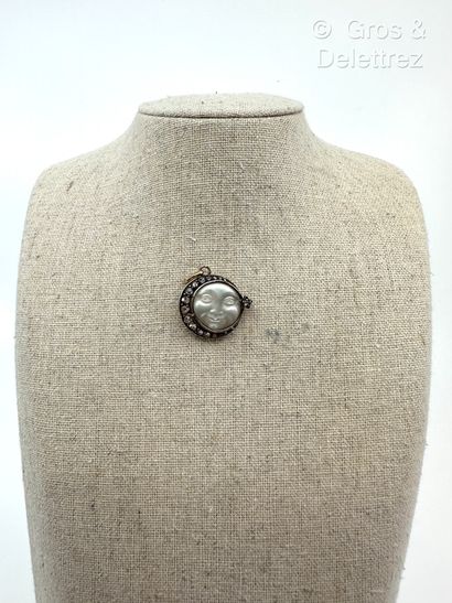Travail de la fin du XIXe siècle
Pendentif...