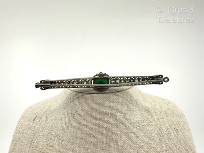 Broche barrette en or gris 750 millièmes...