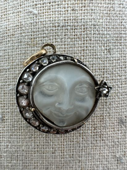 Travail de la fin du XIXe siècle
Pendentif...
