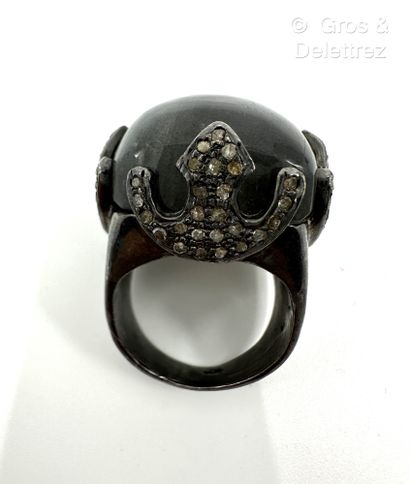 Bague d’artiste en argent noirci 800 millièmes...