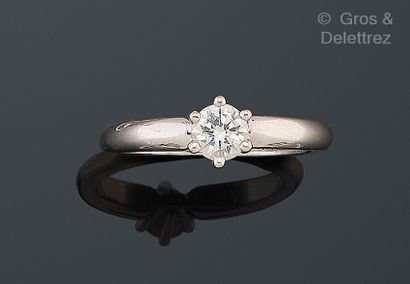 Travail français
Solitaire en or gris 750...