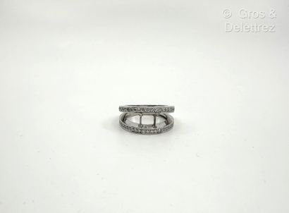 Travail français
Monture de bague bandeau...