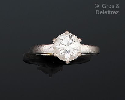 Travail français
Solitaire en or gris 750...