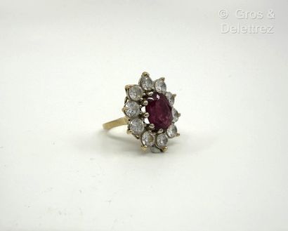 Bague pompadour en or jaune 750 millièmes...