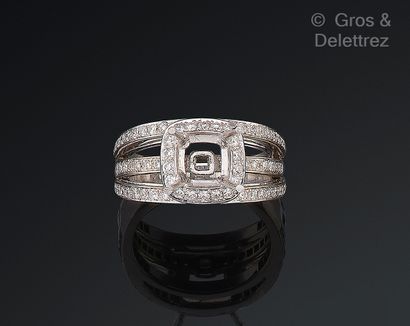WASKOLL
Monture de bague bandeau en or gris...