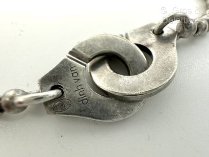 DINH VAN, Collection « Menottes »
Bracelet...