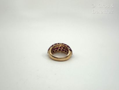 Bague boule en or rose 750 millièmes pavée...