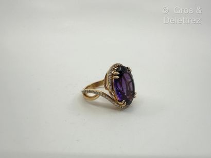 Travail français
Bague de cocktail à lignes...