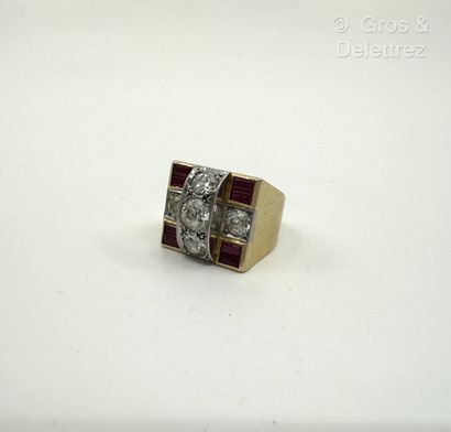 Travail français des années 1940
Bague «...