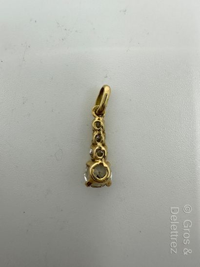 Pendentif ligne en or jaune 750 millièmes...