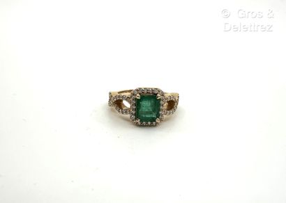 Travail français
Bague en or rose 750 millièmes...