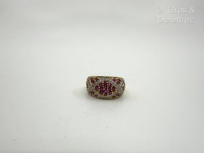 Bague jonc « Croisillons » en or jaune 750...