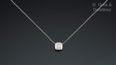 Collier en or gris 750 millièmes à fine maille...