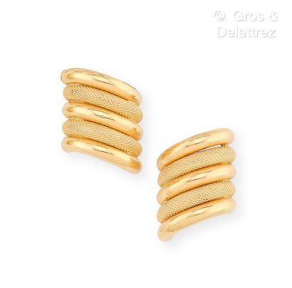 Travail italien
Paire de boucles d’oreilles...