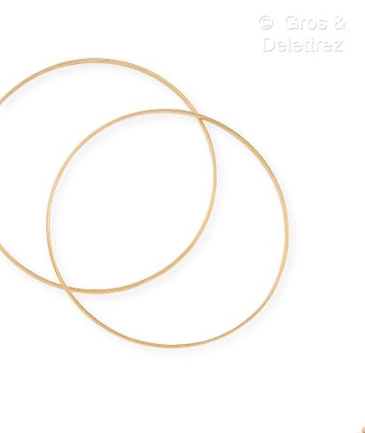 Travail français
Deux bracelets joncs en...
