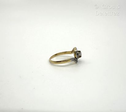 Travail vers 1900
Bague « Tourbillon » en...
