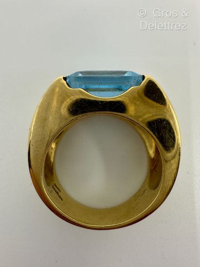 RUBER, Travail italien
Bague jonc en or jaune...