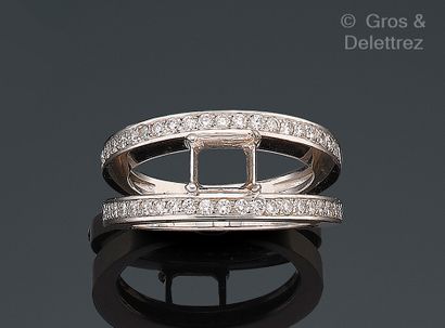 Travail français
Monture de bague bandeau...