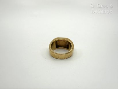 Bague Chevalière en or jaune 750 millièmes...