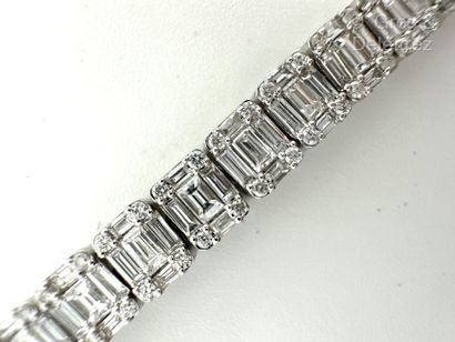 Bracelet ligne en or gris 750 millièmes à...