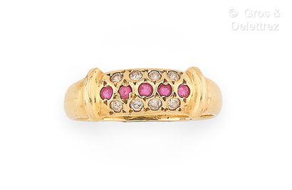Travail français
Bague jonc en or jaune 750...