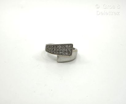 Bague croisée en or gris rhodié 750 millièmes,...