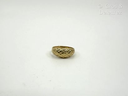 Bague jonc « Matelassée » en or jaune 750...
