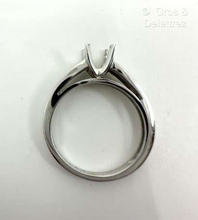 Travail français
Monture de solitaire en...